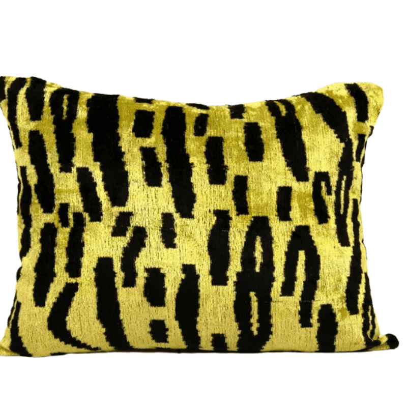 Coussin Ikat motif tigre