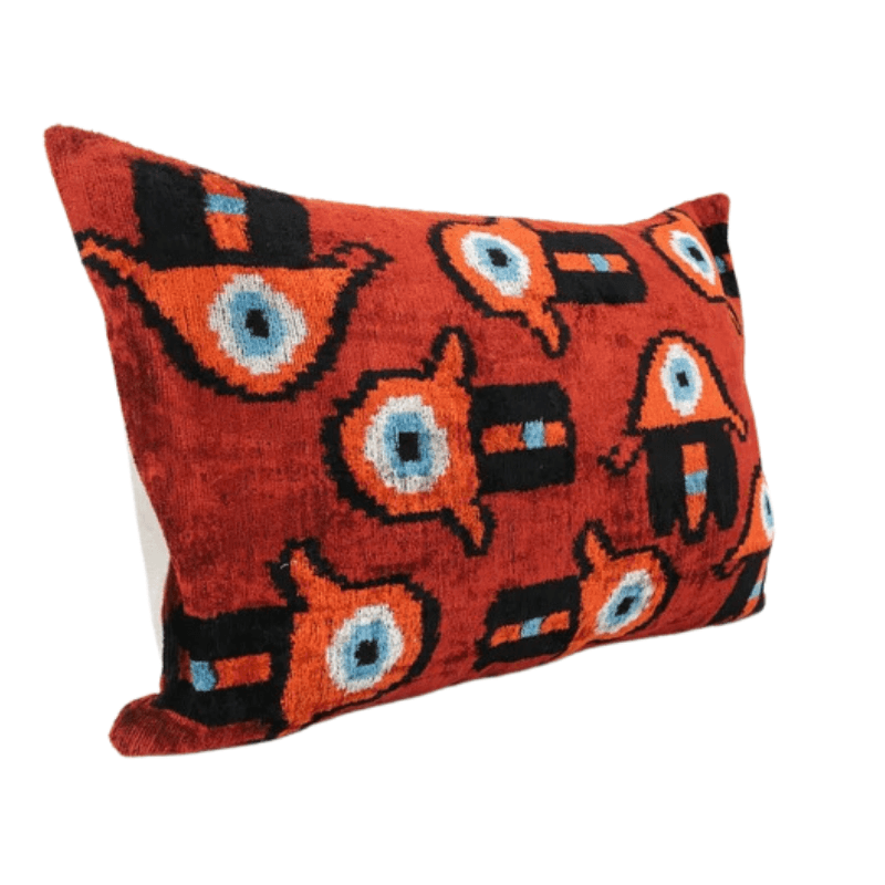 Coussin en velours Ikat Rouge Main Fatma 