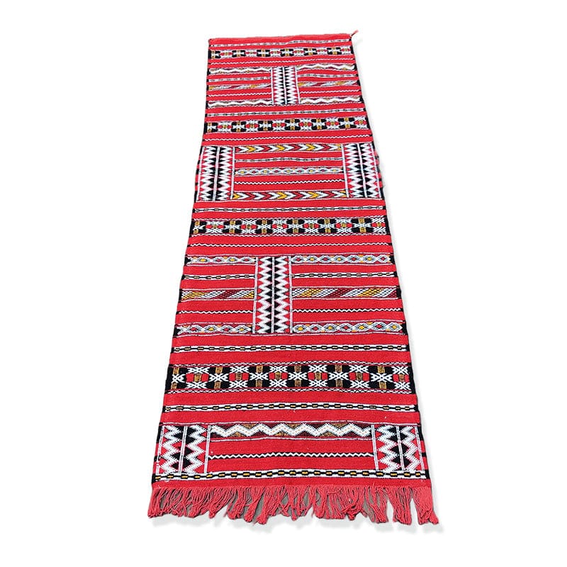 tapis kilim marocain ethnique fait main rouge motif tribal